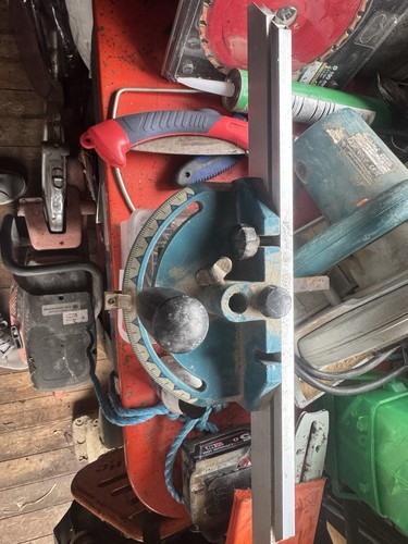 Makita table saw mitre - table,
